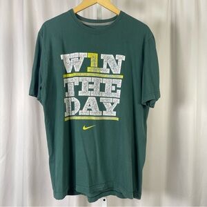 Nike XL U of O Ducks Win The Day Men's Short Sleeve Tee Graphic Shirt Football